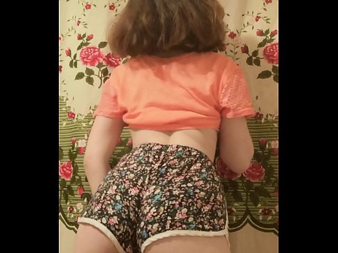 ❤️ सेक्सी जवान बेब क्यामेरामा उनको शर्ट्स फुकाल्दै ️❌ सेक्स ❌️❤